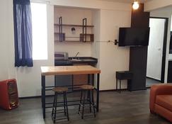 Furnished appartment close to historic downtown and Angelopolis business area - 普埃布拉 - 厨房