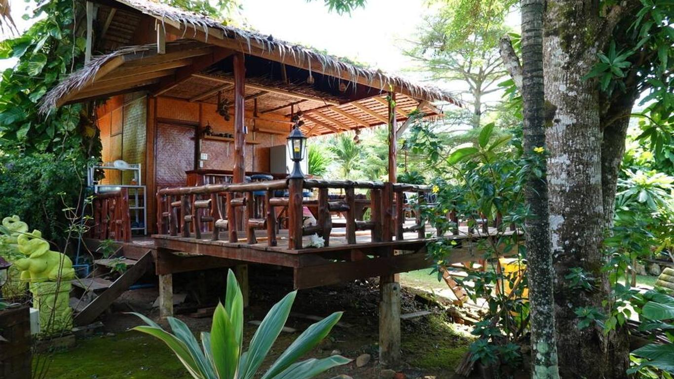 绿色平房海滩度假村