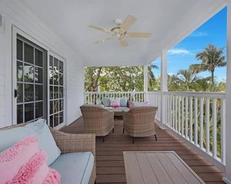 A Gulfview Paradise in Key West - Call for more information! - 基韦斯特 - 阳台