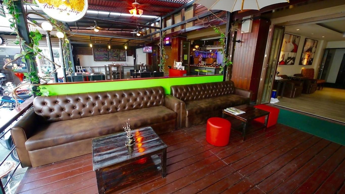 洛柯基线酒店