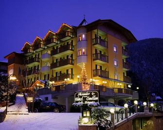 多洛米蒂山亚历山大康体酒店 - 莫尔韦诺 - 建筑