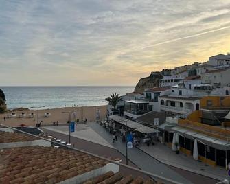 卡武埃鲁广场酒店 - Praia do Carvoeiro - 建筑