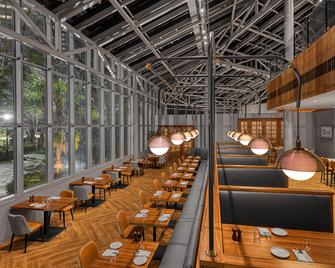 拉维尼亚亚特兰大周界皇冠假日酒店 - IHG 旗下酒店 - 亚特兰大 - 餐馆