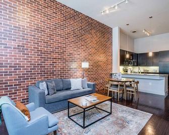 Rose at the Millennium - Stylish 1 BR in Houston - 休斯顿 - 客厅