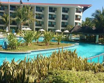 Studio Experience Marulhos Resort - 嘎林海斯港 - 游泳池