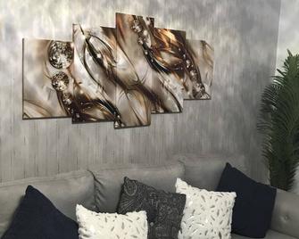 New Condo-apartment Family-sized just 20 min.away from Santiago Airport, w pool. - 莫卡 - 客厅