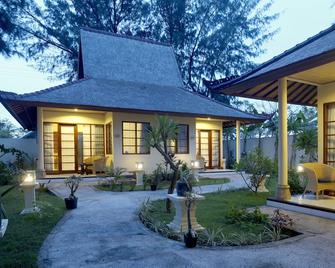 阿尔马里克别墅度假酒店 - 吉利特拉旺安 - 建筑