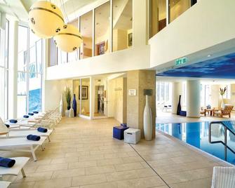 萨尔茨堡霍夫酒店 - 巴德加斯坦 - 游泳池