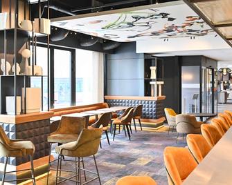 梅斯中心美居酒店 - 梅斯 - 酒吧