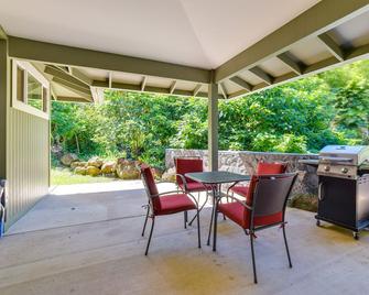 Bright Haiku Studio Patio and Rainforest View - Haiku-Pauwela - 露台