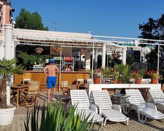香草花园公寓酒店 - 阳光海滩