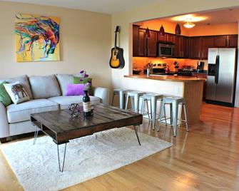 Perfect Downtown Location, Beautiful River Views - 纳什维尔 - 厨房