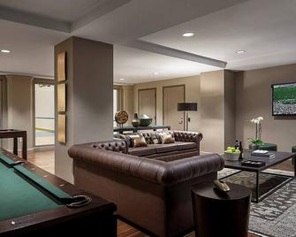 Bright + Open Back Bay 1BR w/ Gym, near the Common by Blueground - 波士顿 - 住宿设施