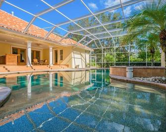 Exceptional Custom Mediterranean - 坦帕 - 游泳池