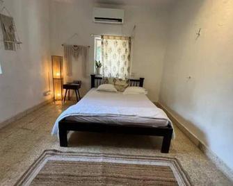 An ode to bandra 2BHK - 孟买 - 睡房