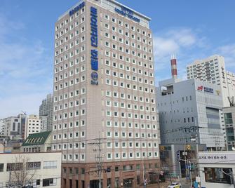 东横inn釜山西面店 - 釜山 - 建筑