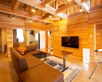 松江森林公园山林小屋 - 松江市 - 客厅
