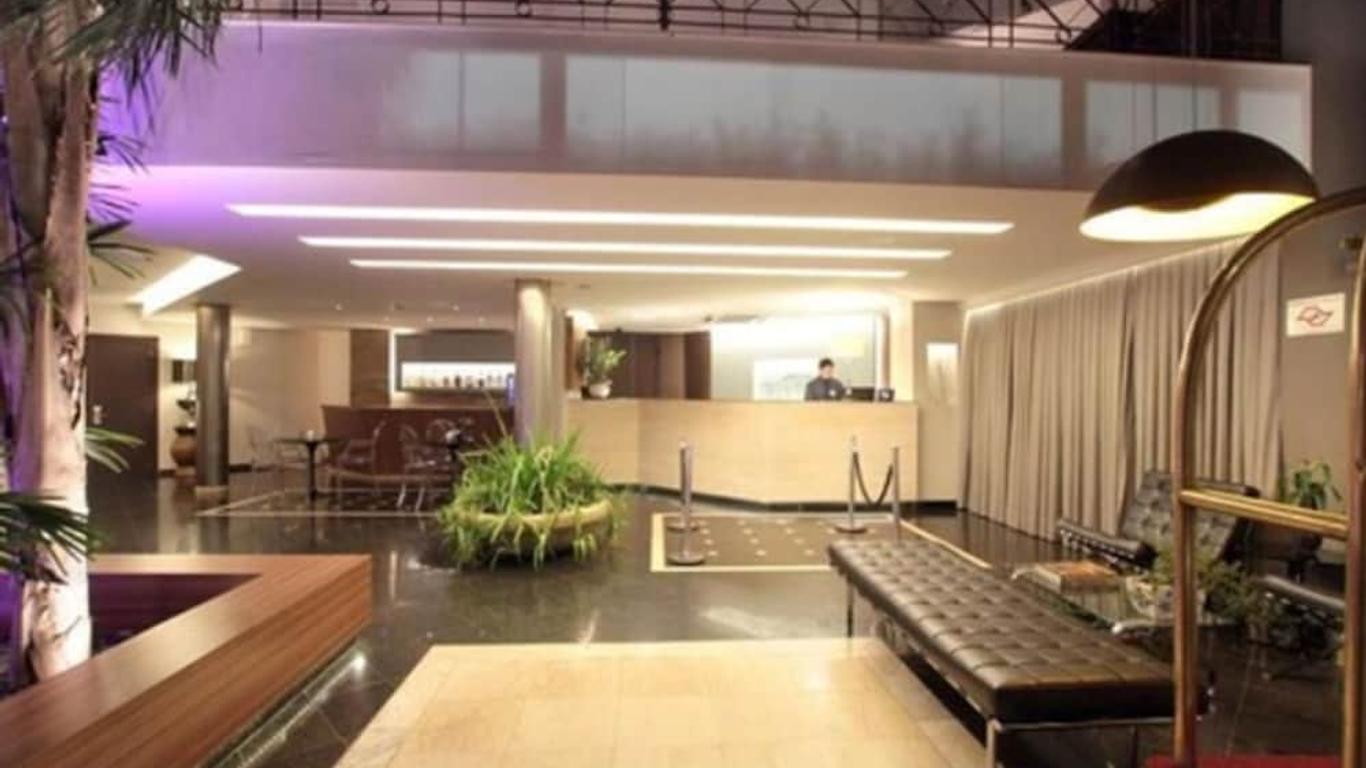 绿洲广场酒店