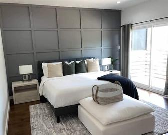 Modern 5 Bd|5 Br With Pool & Downtown Views - 达拉斯 - 睡房