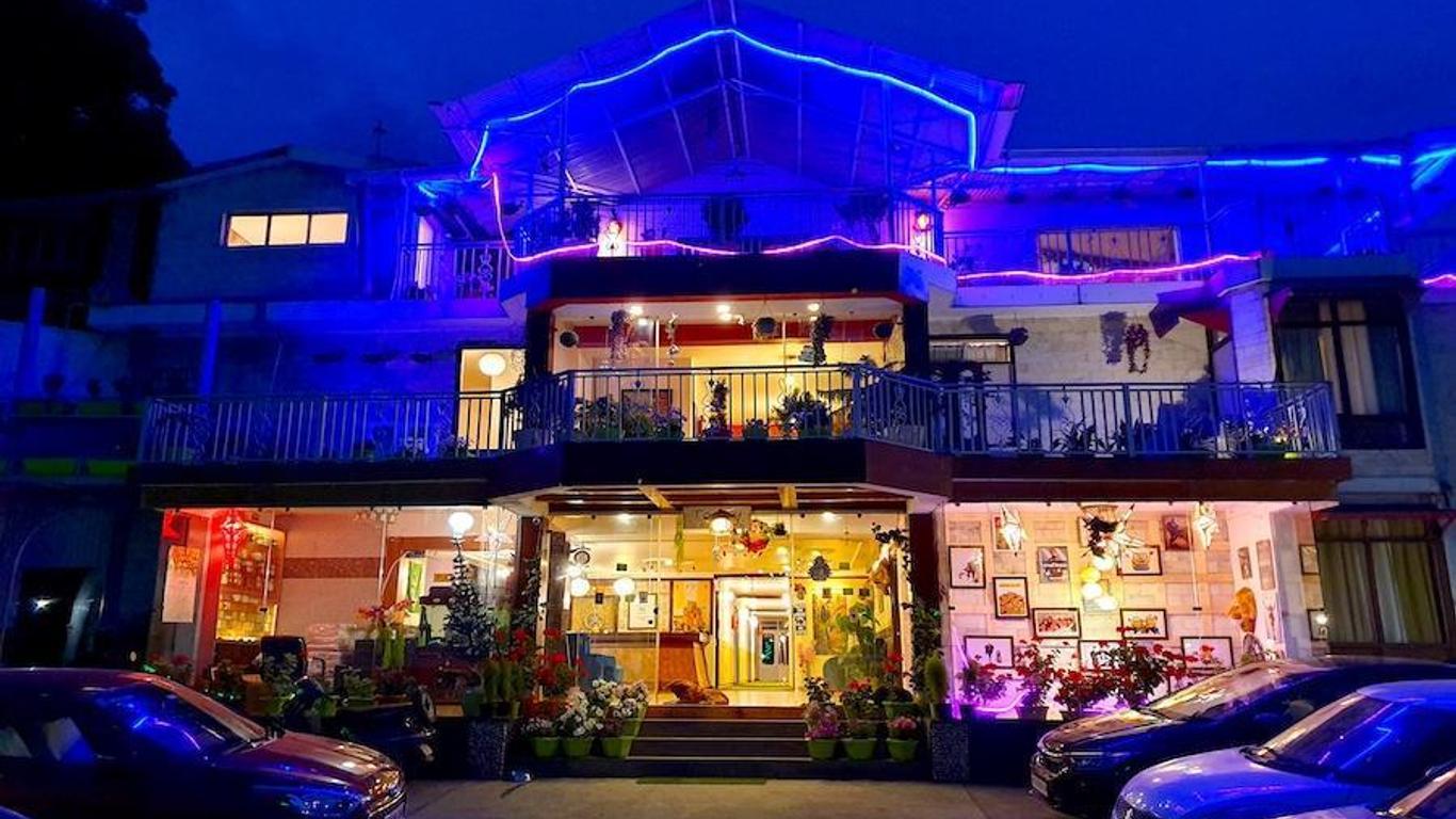 太陽和雪飯店