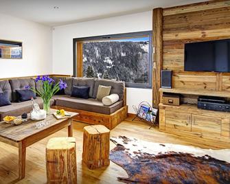 Chalet La Frasse - Ovo Network - 拉克吕萨 - 客厅