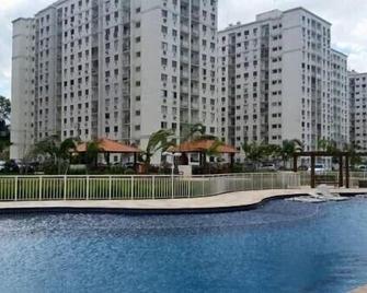 巴拉达堤朱卡公寓酒店 - 里约热内卢 - 游泳池