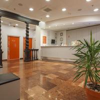 布达佩斯奥克特宫便捷酒店