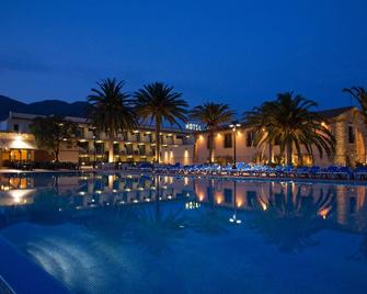 圣卡洛斯酒店 - 罗萨斯 - 游泳池