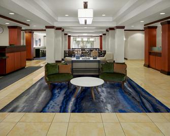 卡莱尔 Fairfield Inn & Suites 酒店 - 卡莱尔 - 大厅