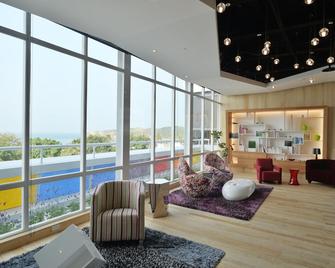 旗津道沙滩酒店 - 高雄市 - 大厅