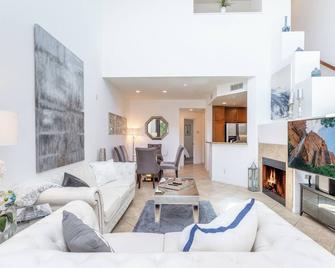 Newport Coast Luxury Condo - 欧文 - 客厅