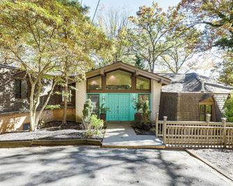 Spacious King of Prussia Home with 2 Game Rooms - 普鲁士王 - 建筑