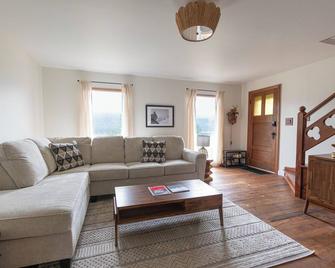Chalet Heimann - Edelweiss Village - 戈尔登 - 客厅