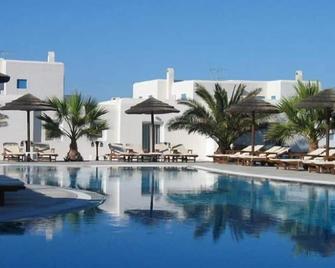 吉昂诺拉克酒店 - 米科諾斯岛 - 游泳池
