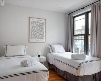 Three Bedroom Brooklynite Suite! - 布鲁克林 - 睡房