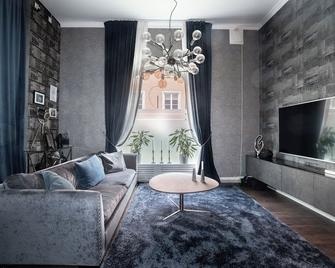 Spacious Oasis only Minutes From the City Center - 斯德哥尔摩 - 客厅