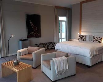 Summerlane BnB - Room Poseidon with Terrace and garden view - 维德尼斯 - 睡房