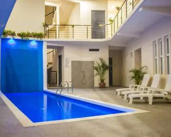 Paradise Huatulco Condo Tangolunda Beach - 塔果鲁达 - 游泳池