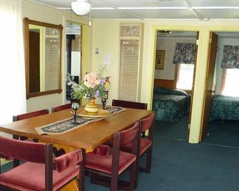 银泉小屋度假酒店 - Maynooth - 餐厅