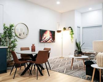Modern 3br Oasis Free Parking - 奥克兰 - 餐馆