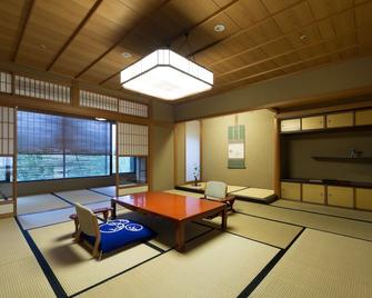 金泽金城楼料亭 - 金泽市 - 餐厅