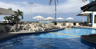欧拉思阿尔塔斯酒店及水疗中心 - 马萨特兰 - 游泳池