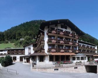 塞姆勒高山运动酒店 - 贝希特斯加登 - 建筑