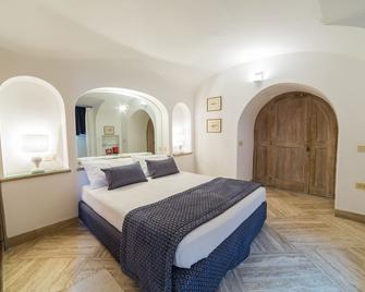 Villa Castello Apartments - 卡普里岛 - 睡房