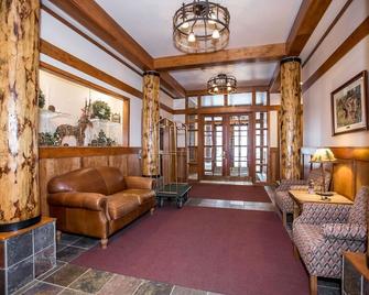 Spacious Hotel-Style Room with Valley Views - 白鱼镇 - 客厅