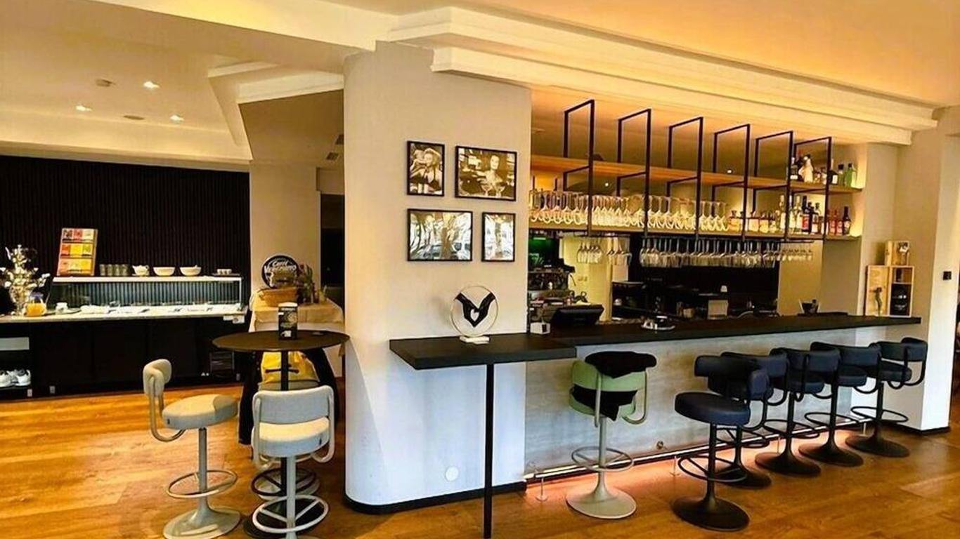 普莱恩布鲁克酒店 - 自助式入住