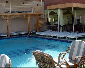 Emilio Hotel Luxor - 卢克索 - 游泳池
