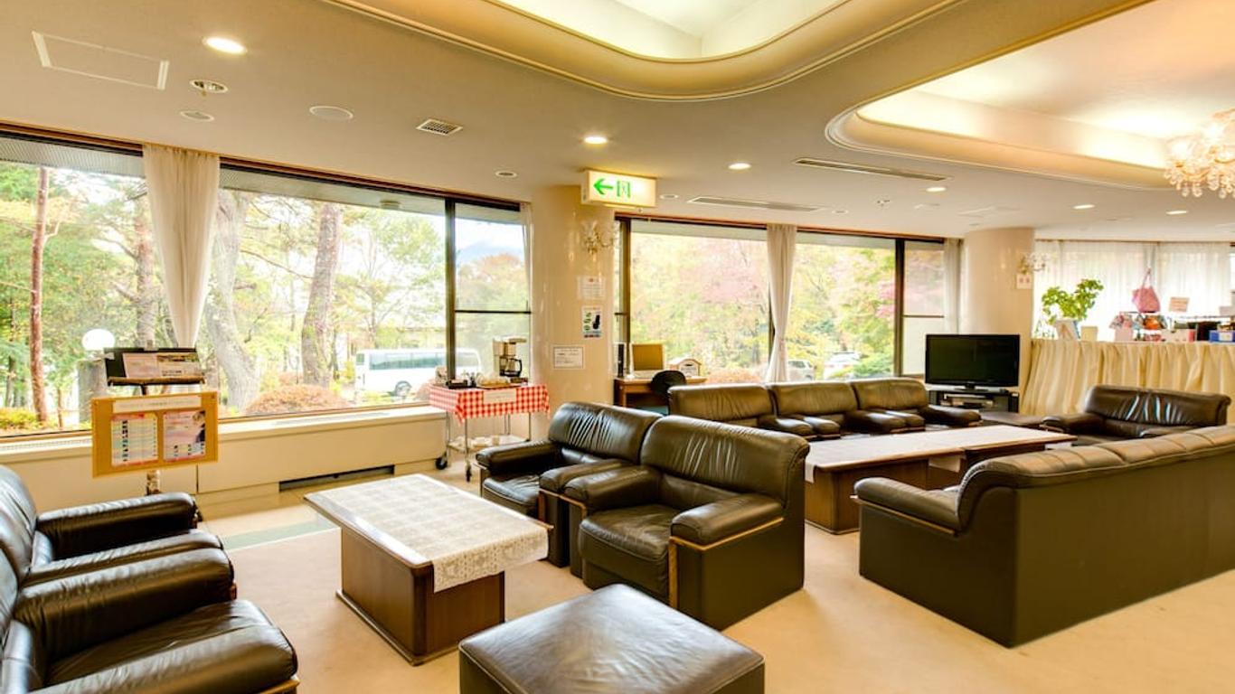 山中湖秀山庄