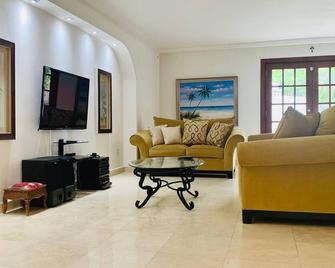 Two Floors Duplex in the middle of Panama City. - 巴拿马城 - 客厅