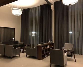 康科尔迪亚大酒店 - 圣路易斯波托西 - 休息厅